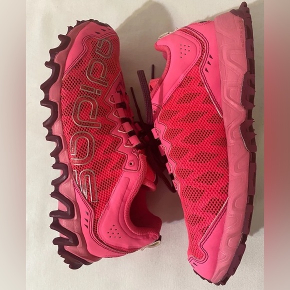 Adidas Performance Vigor TR4
Trail Running Shoes
Ortholite
C75964
Size 6 - Picture 4 of 11